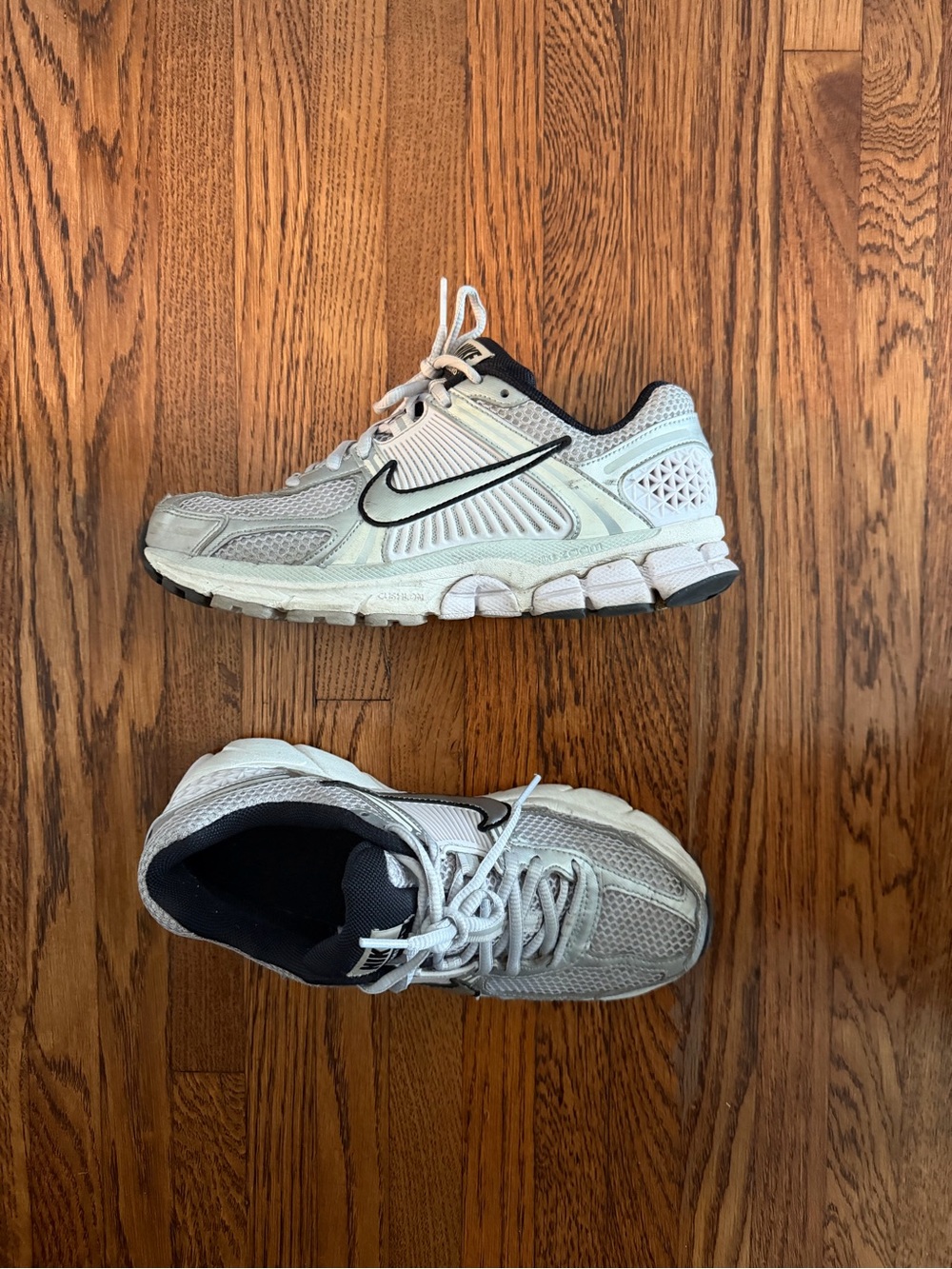 Nike White and Black Athletic Sneakers